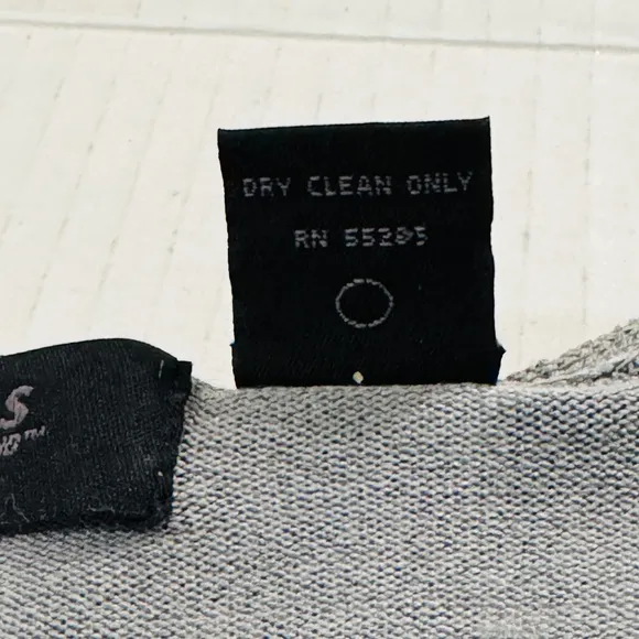 NWOT SILK Women’s Gray Sweater Size Small