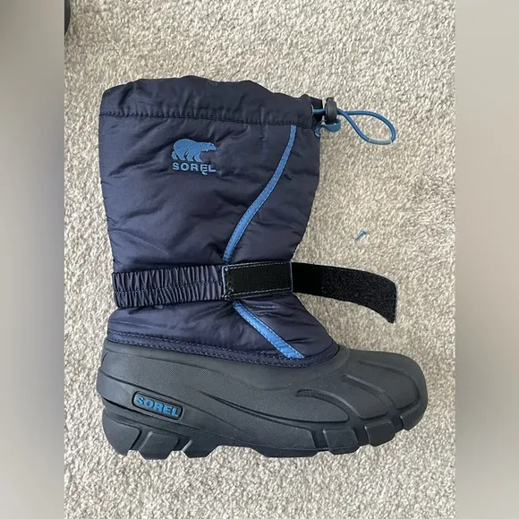 NWOT Sorel Kids Size 4 Winter Boots