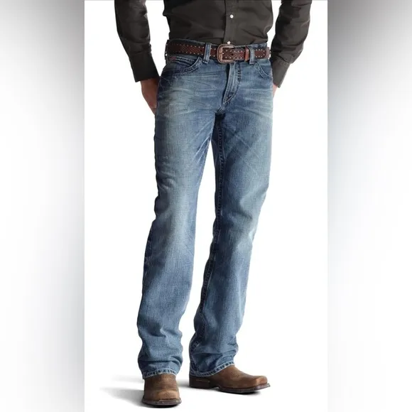 NWT- Ariat Men's M4 Low Rise Scoundrel Boot Cut Jeans  SIZE: 40W X 34L