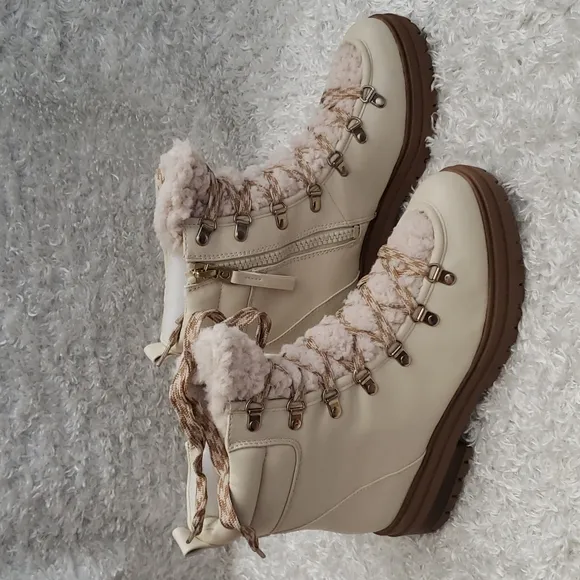 NWT by Sam Edelman winter sherpa lined combat style booties