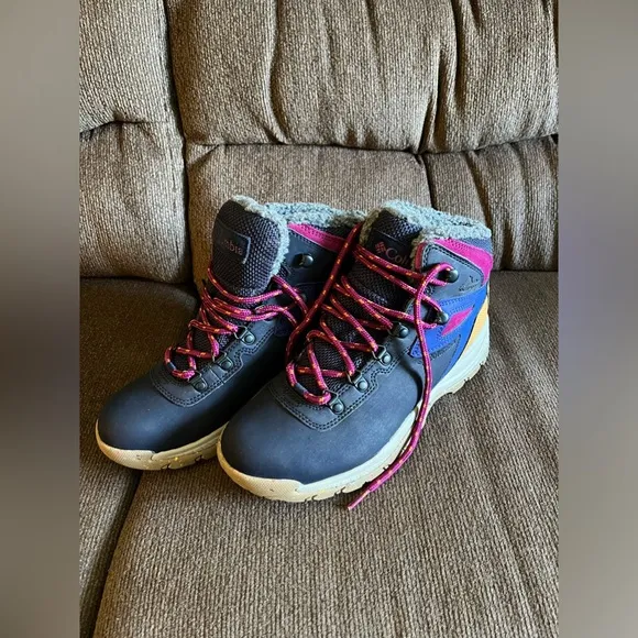 NWT COLUMBIA Women’s Newton Ridge Plus Omni-Heat Winter Boots MSRP $150