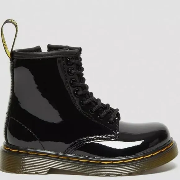 NWT Dr. Martens 1460 Boot Kids' Sz 9 gift winter boots