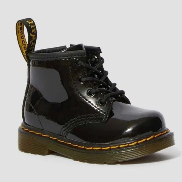 NWT Dr. Martens 1460 Boot Kids' Sz 9 gift winter boots