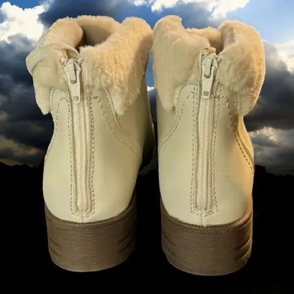 NWT Earth Origins ‘Women’s Randi Rex’ Leather Ankle Boots in “Sand White” Sz 11