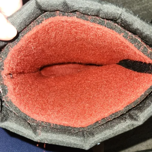 NWT Kamik youth winter boots