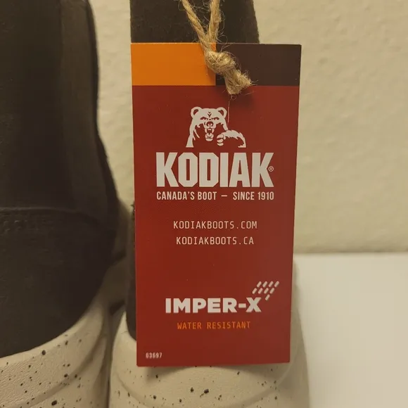 NWT Kodiak Brown Leather Takla Chelsea Boots Size 7
