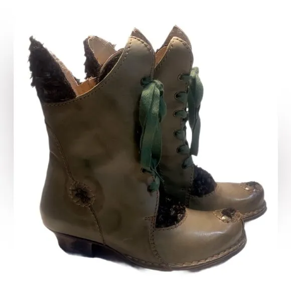 NWT Rovers Steampunk Style green Leather Trendy Coachella laceup ankle boots 36