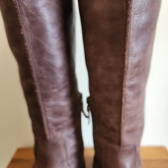 OLUKAI Leather Knee High Boots Kalupili Size 8 Equestrian Brown Stretch Calf