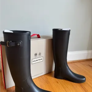 Original Refined Hunter Black Tall Rain Boots