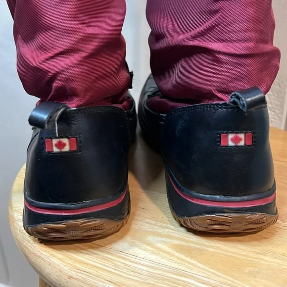 Pajar burgundy tall winter boots red and black