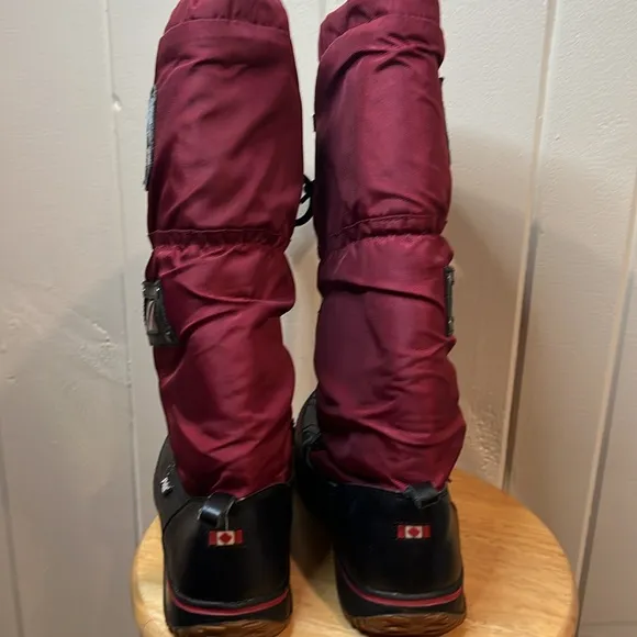 Pajar burgundy tall winter boots red and black