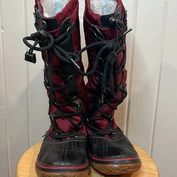 Pajar burgundy tall winter boots red and black