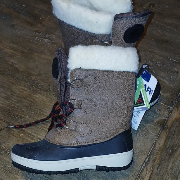Pajar Canada Winter Boots with Fur Trim