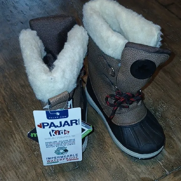 Pajar Canada Winter Boots with Fur Trim