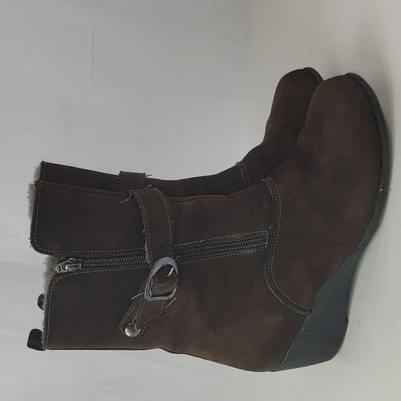 Pajar Suede Leather Wedges Women's Winter Boots