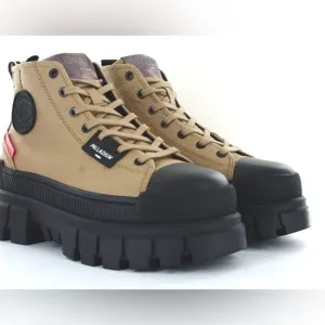 Palladium Revolt Hi TX boots combat hiking boots in Olive. Gorpcore sz 9. New