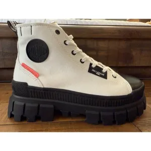 PALLADIUM Women’s Revolt Hi TX Boot In White/Black Sz 8.5 NEW
