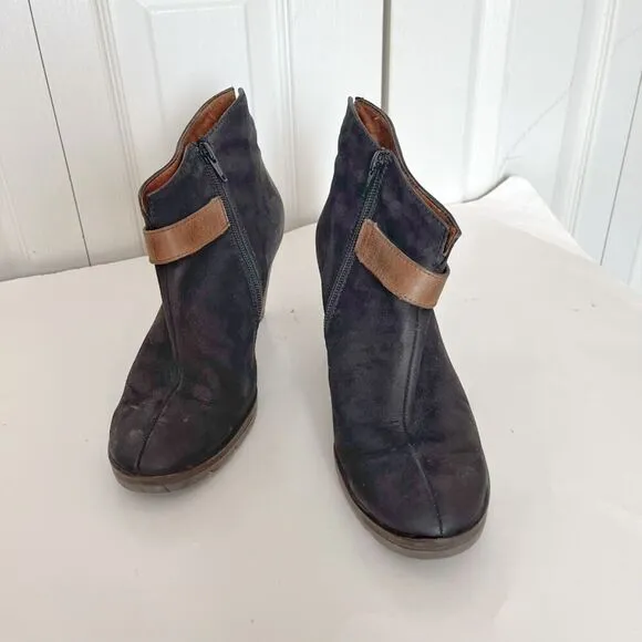 Paul Green Karla Distressed Nubuck Leather Zip Ankle Lug Heeled Boots