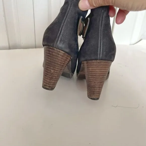Paul Green Karla Distressed Nubuck Leather Zip Ankle Lug Heeled Boots