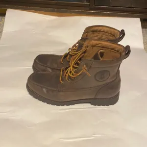 POLO RALPH LAUREN MENS BROWN LEATHER BOOTS SIZE 9D IN EXCELLENT CONDITION