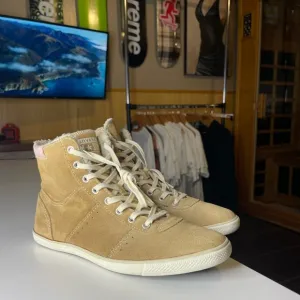 RARE Converse Chuck Taylor AS Charter Fuzzy Suede Leather Winter Boots Sz 8 wmns