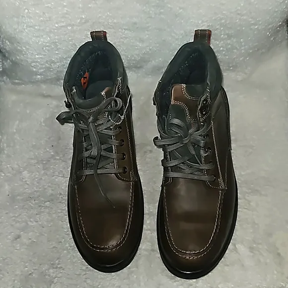 RESERVED FOOTWEAR. Man CURRAGH Lace up Brown Boots Size 11
