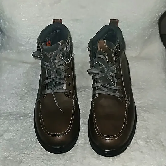 RESERVED FOOTWEAR. Man CURRAGH Lace up Brown Boots Size 11