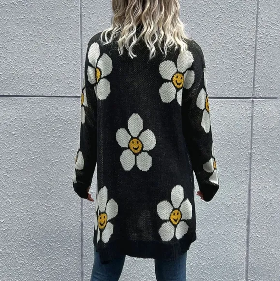 Retro Daisy Smiley Face Button Longline Knit Lightweight Cardigan Sweater Jacket