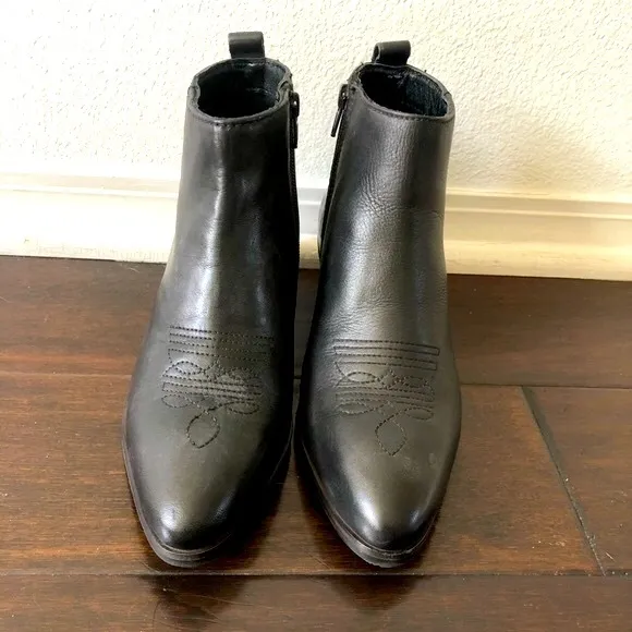 ROAN Aggie Leather Boots