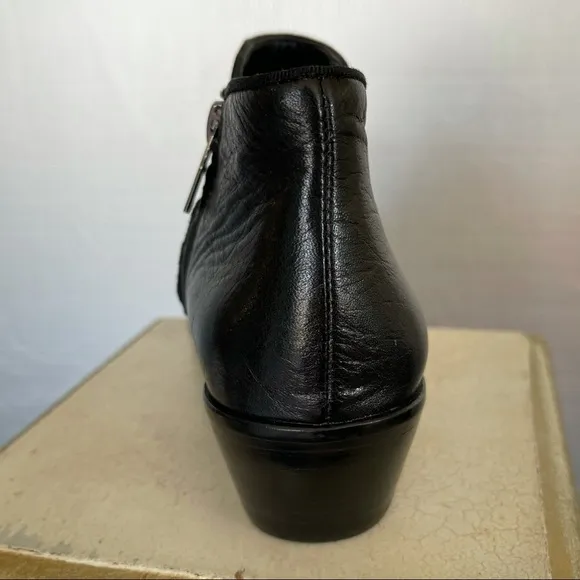 Sam Edelman, New, Cute Petty, Leather Ankle Boots.