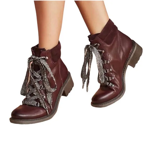 Sam Edelman | Size 7.5 Darrah Hiking Bootie Lace Up Block Heel Round Toe