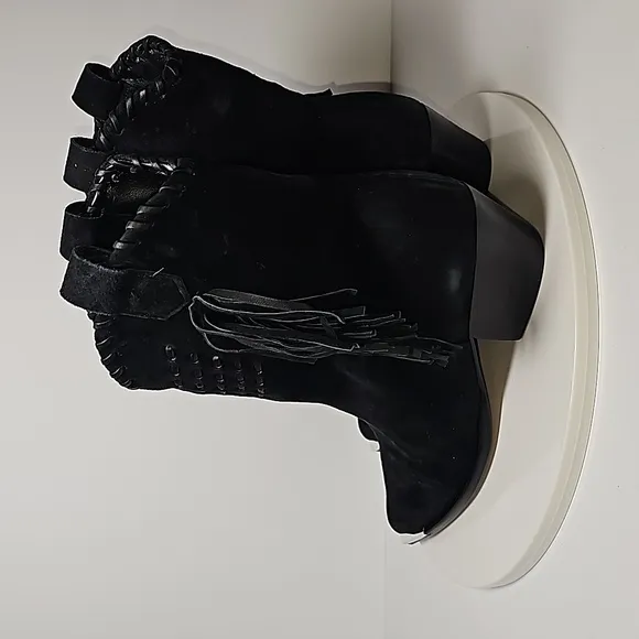 Schutz Alexxa Bootie Heeled Boots Pull-On Fringe Pointed Suede Western Black 7 B