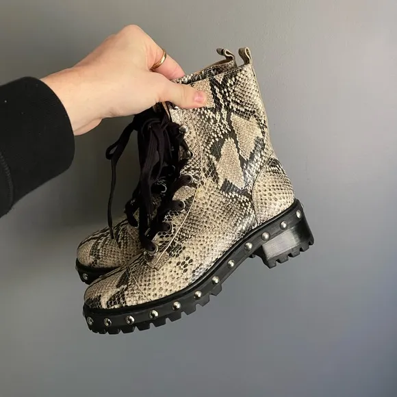 Schutz Andrea Snakeskin Printed Studded Combat Boots Womens Size 7