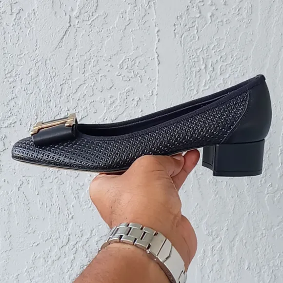 Sesto Meucci Ladies Italian Leather Prim Bow Pump