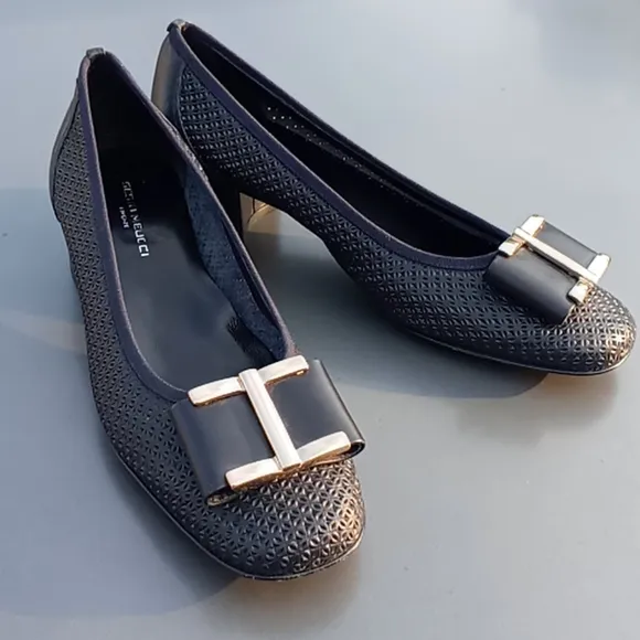 Sesto Meucci Ladies Italian Leather Prim Bow Pump