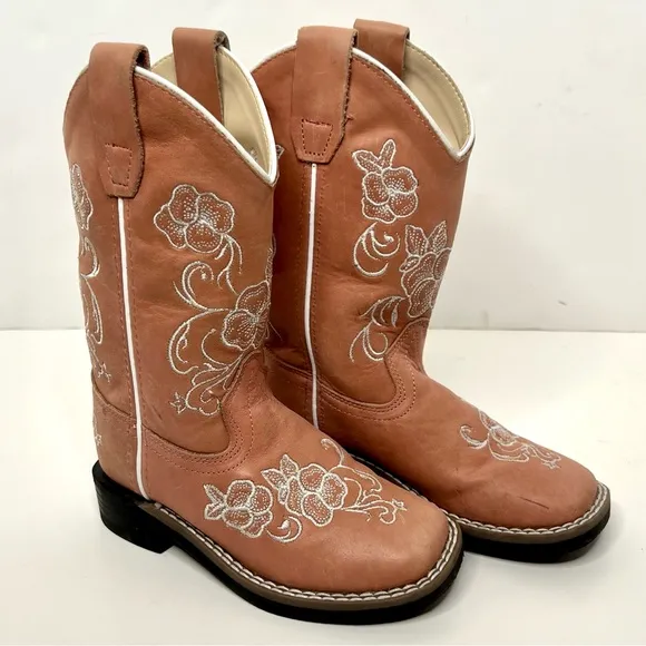 Shyanne Western Pink Floral Embroidered Cowboy Boots