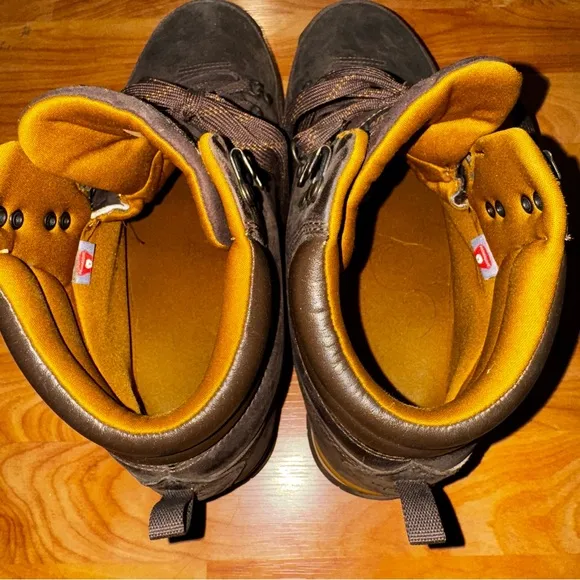Size 12 - The North Face Back To Berkeley Redux Waterproof Leather Hiking Boots