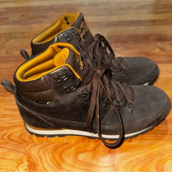 Size 12 - The North Face Back To Berkeley Redux Waterproof Leather Hiking Boots