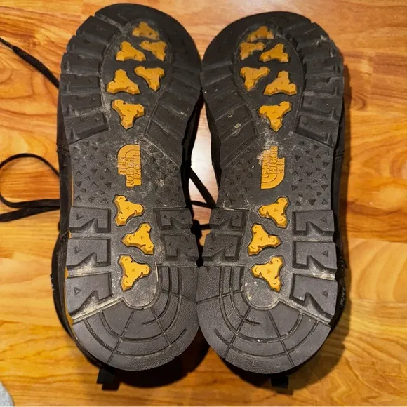 Size 12 - The North Face Back To Berkeley Redux Waterproof Leather Hiking Boots