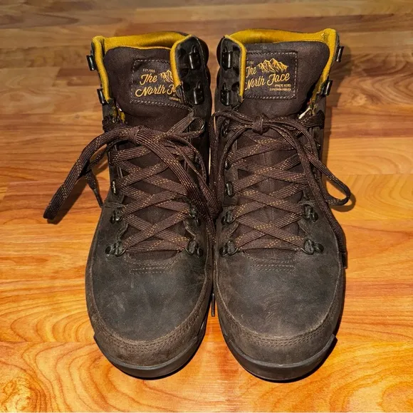 Size 12 - The North Face Back To Berkeley Redux Waterproof Leather Hiking Boots