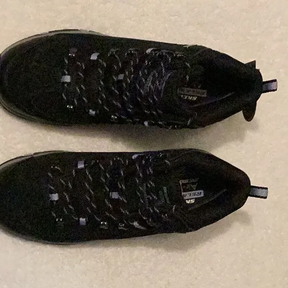 Sketchers Trego Relaxed Waterproof Air-Cooled Memory Foam