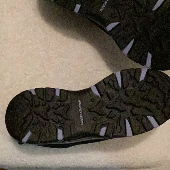Sketchers Trego Relaxed Waterproof Air-Cooled Memory Foam