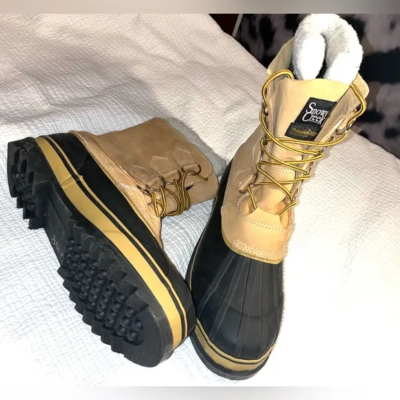 SNOWY GREEK Men Snow Boots  Size 12.  Nutbuck Upper, Polyester Fleece Lining.