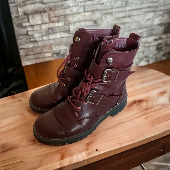 SO® Finleyy Women's Combat Boots 8.5 Size