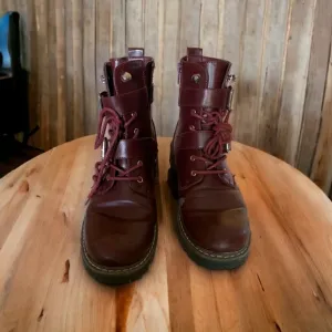 SO® Finleyy Women's Combat Boots 8.5 Size