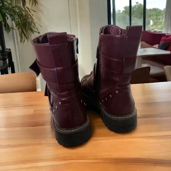 SO® Finleyy Women's Combat Boots 8.5 Size