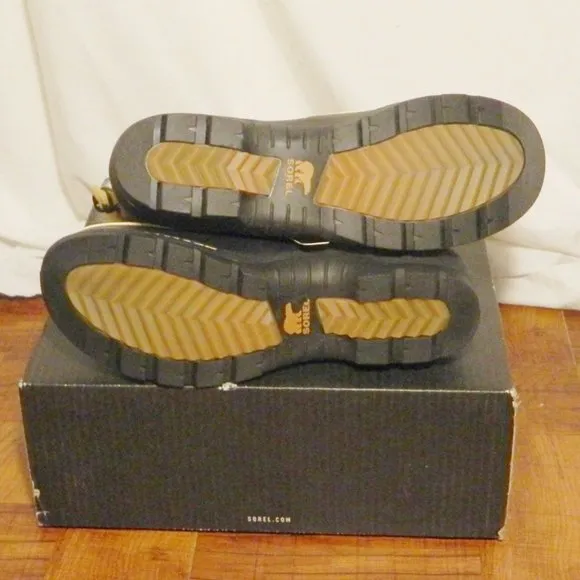 Sorel $130  Women's Tivoli III Curry &amp; Black Winter Boots Sz 11 NIB!