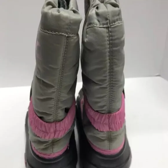 Sorel Big Kids' Flurry Winter Snow Boots Gray, Girls' Size 5 M