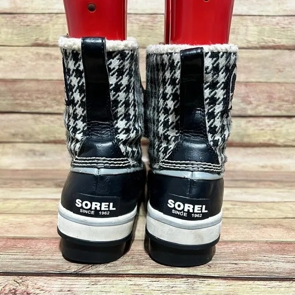 Sorel Black And White Tivoli Winter Boots