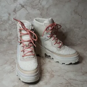 Sorel Brex Cozy Stylish Winter Boots with Pink Laces New